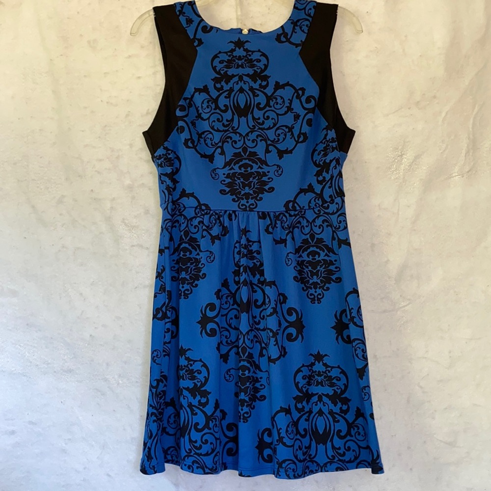 B Darlin Royal Blue And Black Shirt Waist Sleeveless Dress